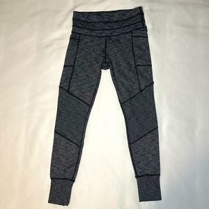 Black/Gray Speckled Athleta Leggings Size Small